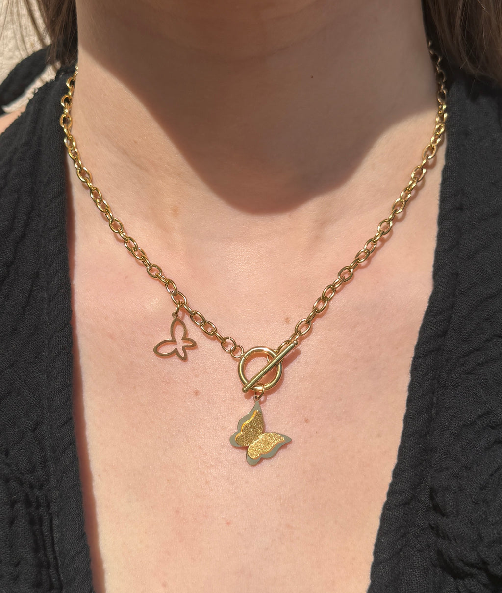 Collier doré papillon